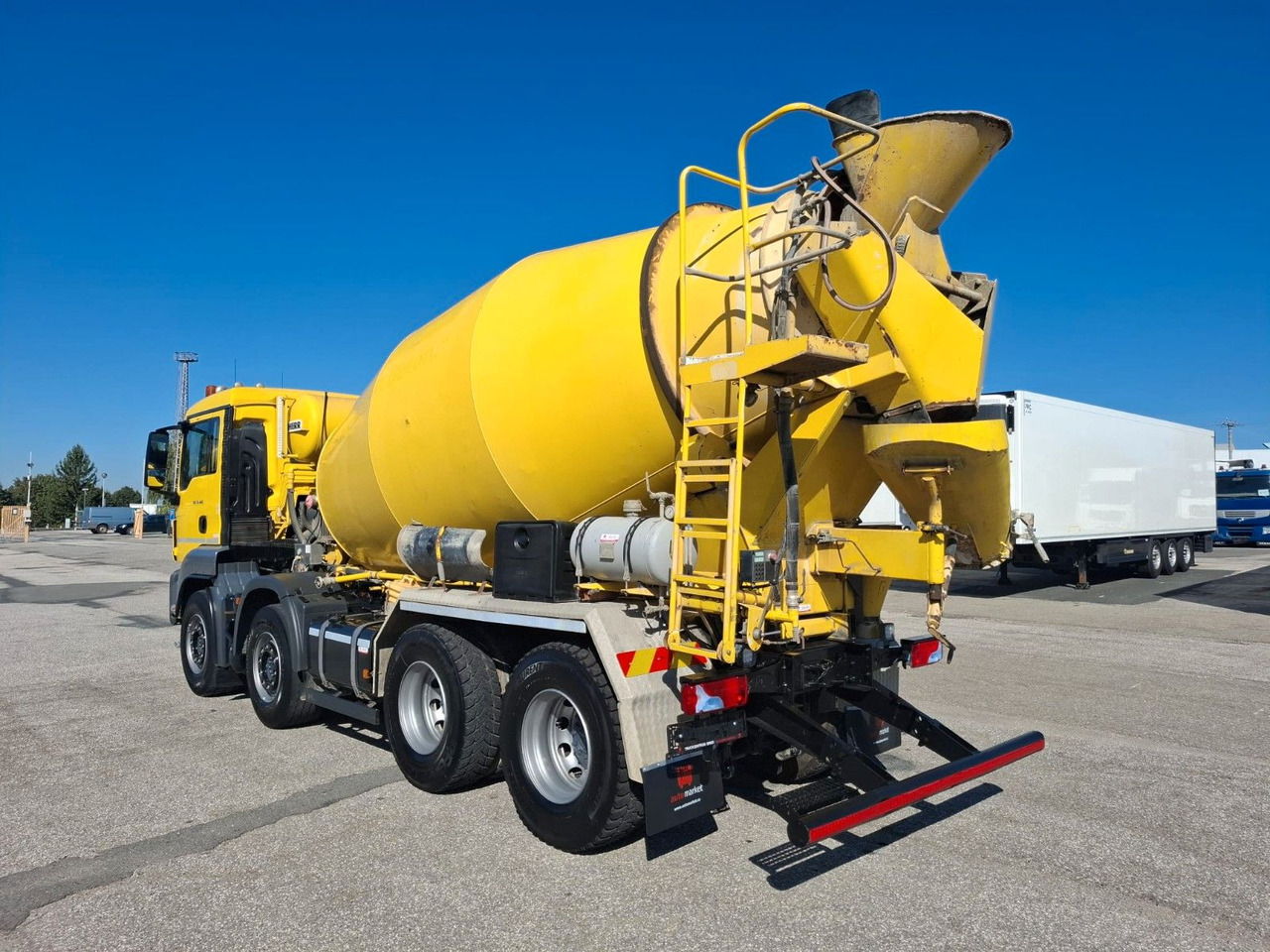 MAN TGS 32.460 8X4 BB Liebherr 9 m³ - Autodomíchávač: obrázek 2 MAN TGS 32.460 8X4 BB Liebherr 9 m³ - Autodomíchávač: obrázek 2