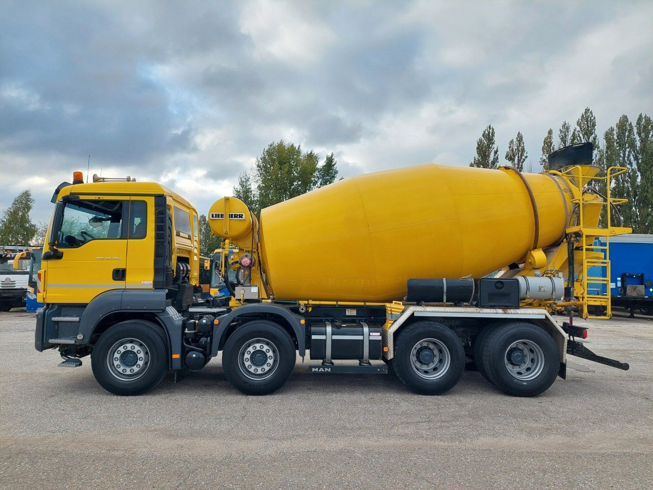 MAN TGS 32.460 8X4 BB Liebherr 9 m³ - Autodomíchávač: obrázek 5 MAN TGS 32.460 8X4 BB Liebherr 9 m³ - Autodomíchávač: obrázek 5