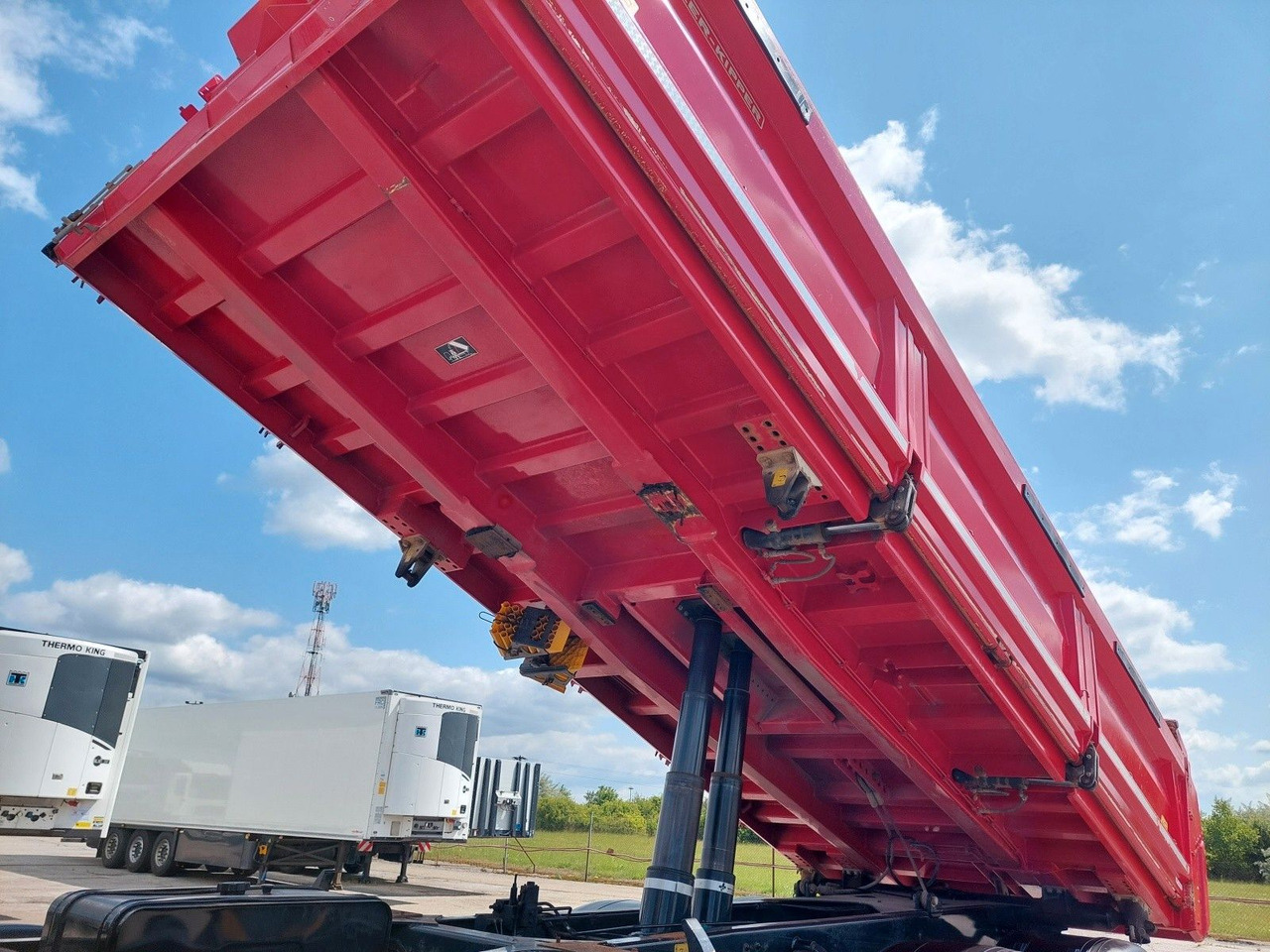 MAN TGS 35.460 BB Meiller Bordmatik 8x6 - Sklápěč: obrázek 5 MAN TGS 35.460 BB Meiller Bordmatik 8x6 - Sklápěč: obrázek 5