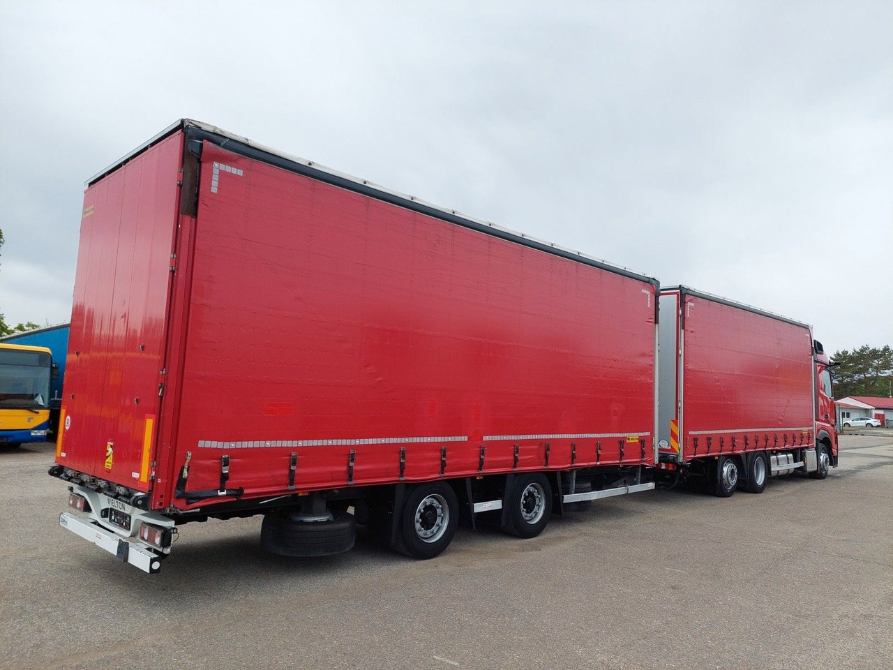 Mercedes-Benz Actros 2545 L/NR 6x2 + Wielton PC2K Durchbar - Plachtový nákladní auto: obrázek 4 Mercedes-Benz Actros 2545 L/NR 6x2 + Wielton PC2K Durchbar - Plachtový nákladní auto: obrázek 4