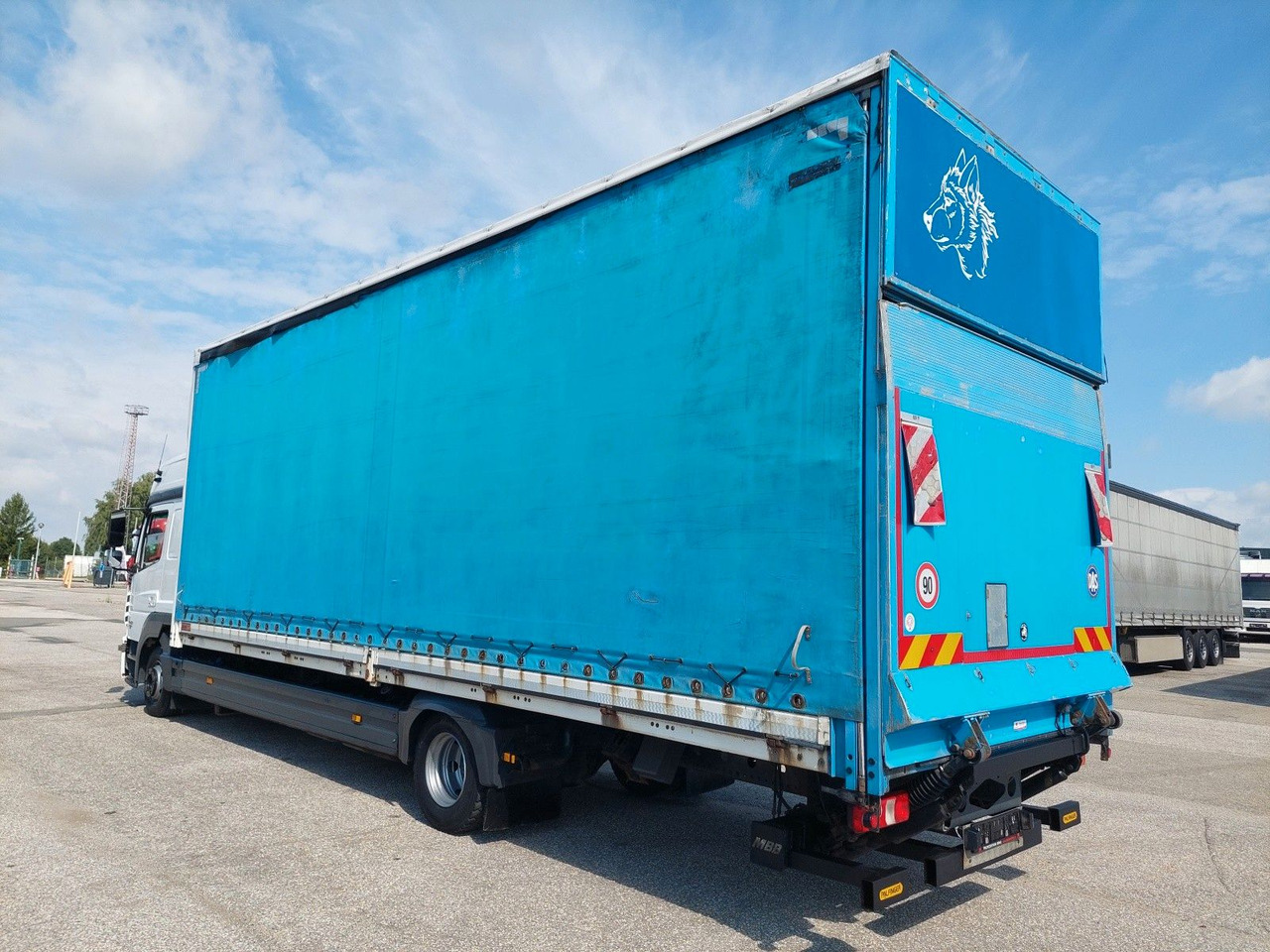 Mercedes-Benz Atego 1223 L/NR - Plachtový nákladní auto: obrázek 3 Mercedes-Benz Atego 1223 L/NR - Plachtový nákladní auto: obrázek 3