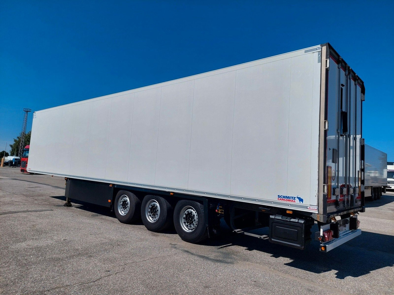 Schmitz Cargobull SKO24 ThermoKing SLXi 300 Doppelstock - Chladírenský návěs: obrázek 3 Schmitz Cargobull SKO24 ThermoKing SLXi 300 Doppelstock - Chladírenský návěs: obrázek 3