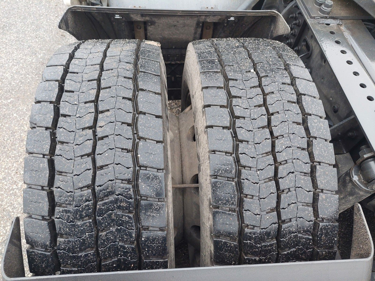 Iveco AS440ST/FP LT leasing Iveco AS440ST/FP LT: obrázek 18 Iveco AS440ST/FP LT leasing Iveco AS440ST/FP LT: obrázek 18