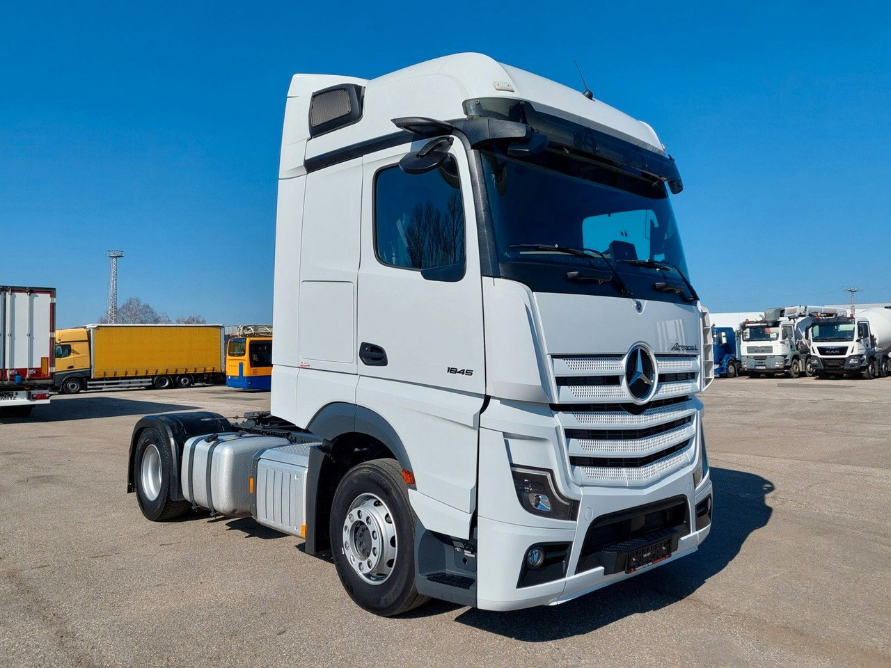 Mercedes-Benz Actros 5 1845 LS BigSpace 4x2 - Tahač: obrázek 2 Mercedes-Benz Actros 5 1845 LS BigSpace 4x2 - Tahač: obrázek 2