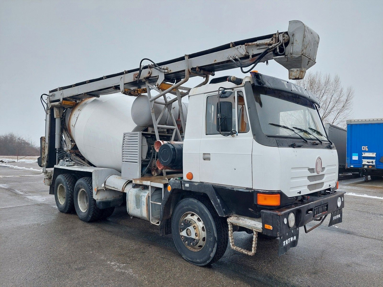 Tatra T815 6x6 mit Fördererband PD-01 - Autodomíchávač: obrázek 2 Tatra T815 6x6 mit Fördererband PD-01 - Autodomíchávač: obrázek 2