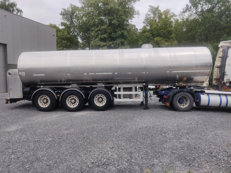 ETA TANK FOR MILK / WATER - 29000 L - STAINLESS STEEL/INOX - Cisternový návěs: obrázek 4 ETA TANK FOR MILK / WATER - 29000 L - STAINLESS STEEL/INOX - Cisternový návěs: obrázek 4