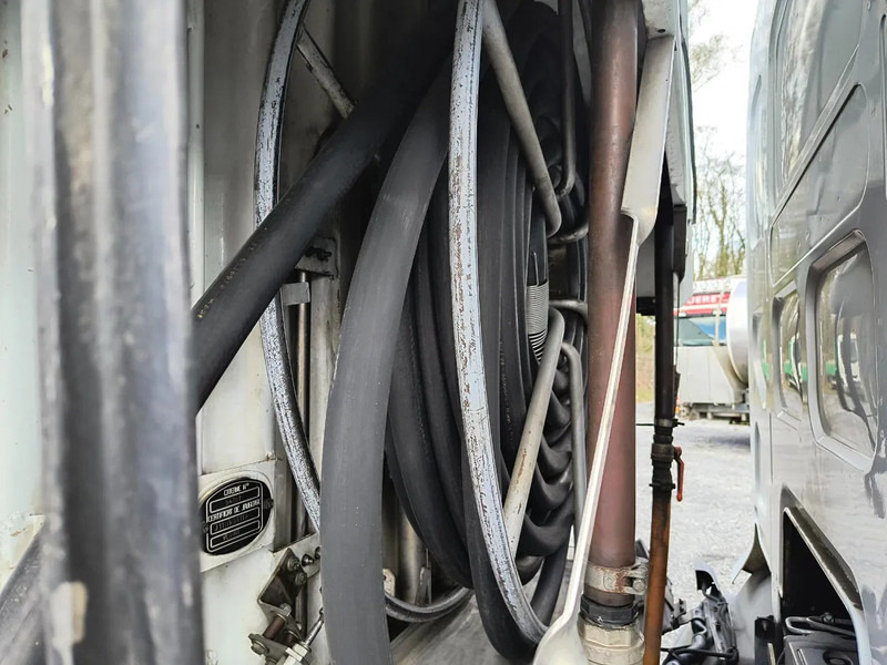 Cisternové vozidlo pro dopravu paliva Renault Midlum 220 8000L FUEL / CARBURANT TANK - 3 COMP/ A LAMES: obrázek 11