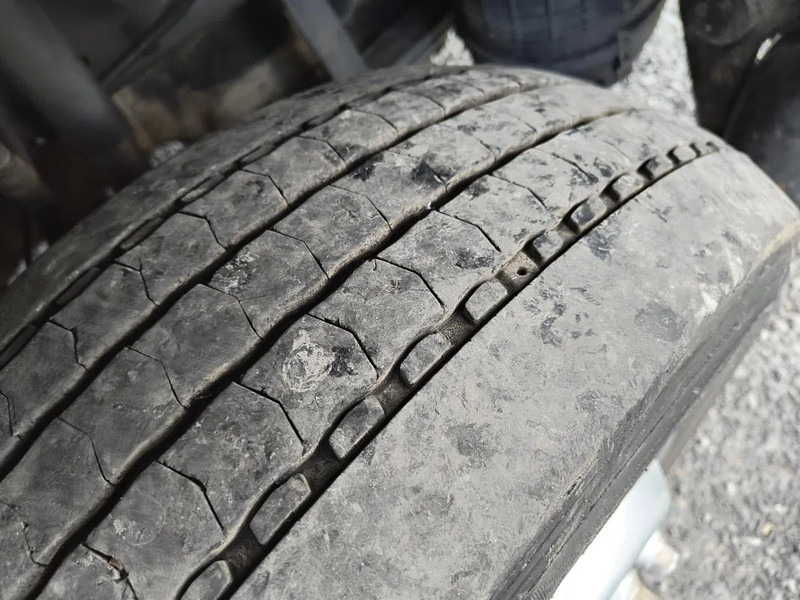 Cisternové vozidlo pro dopravu paliva Renault Midlum 220 8000L FUEL / CARBURANT TANK - 3 COMP/ A LAMES: obrázek 13