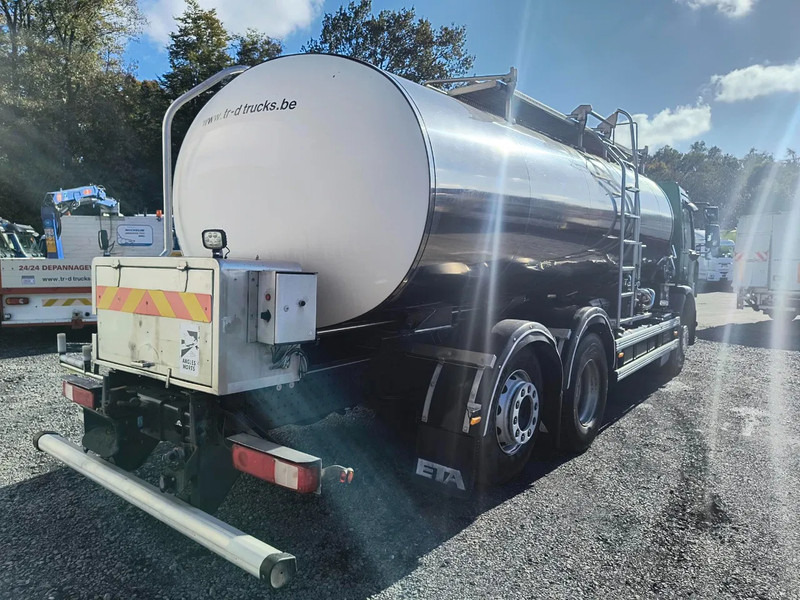 Renault Premium 370 INSULATED INOX TANK 15000L - 2 COMPARTMENTS - RETARDER - Cisternové vozidlo: obrázek 5 Renault Premium 370 INSULATED INOX TANK 15000L - 2 COMPARTMENTS - RETARDER - Cisternové vozidlo: obrázek 5