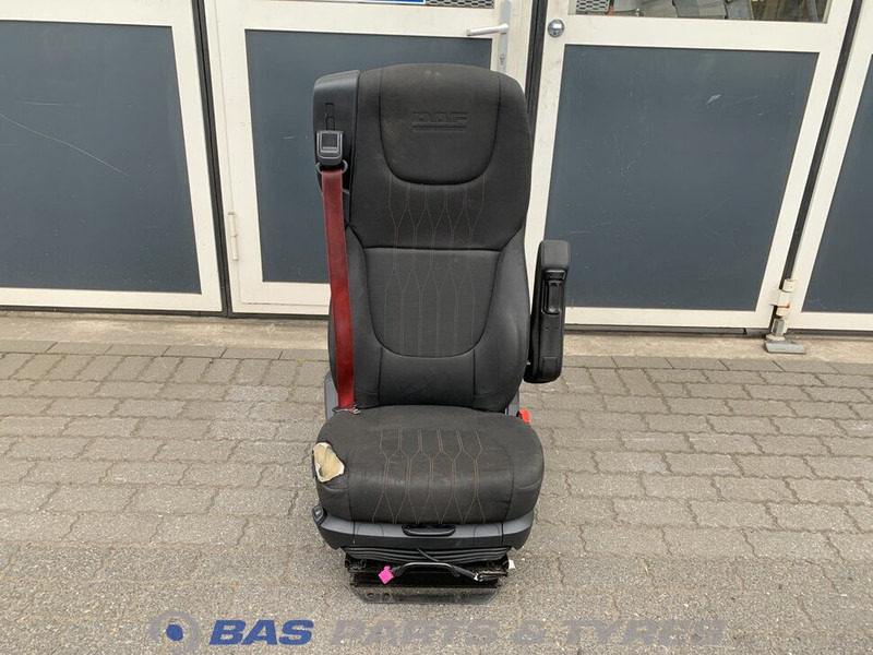 DAF CF Euro 6 - Sedaček pro Nákladní auto: obrázek 1 DAF CF Euro 6 - Sedaček pro Nákladní auto: obrázek 1