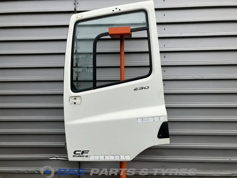 DAF CF Euro 6 - Dveře a díly pro Nákladní auto: obrázek 1 DAF CF Euro 6 - Dveře a díly pro Nákladní auto: obrázek 1
