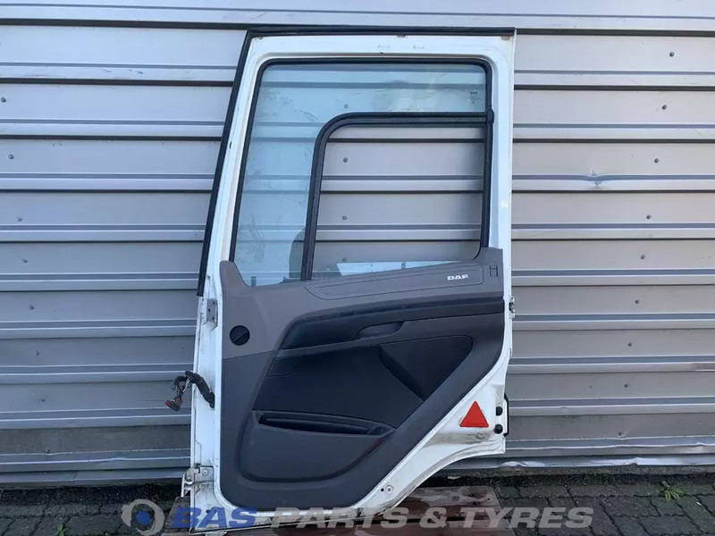 DAF CF Euro 6 Portier Rechts DAF 1355334 - Dveře a díly pro Nákladní auto: obrázek 2 DAF CF Euro 6 Portier Rechts DAF 1355334 - Dveře a díly pro Nákladní auto: obrázek 2