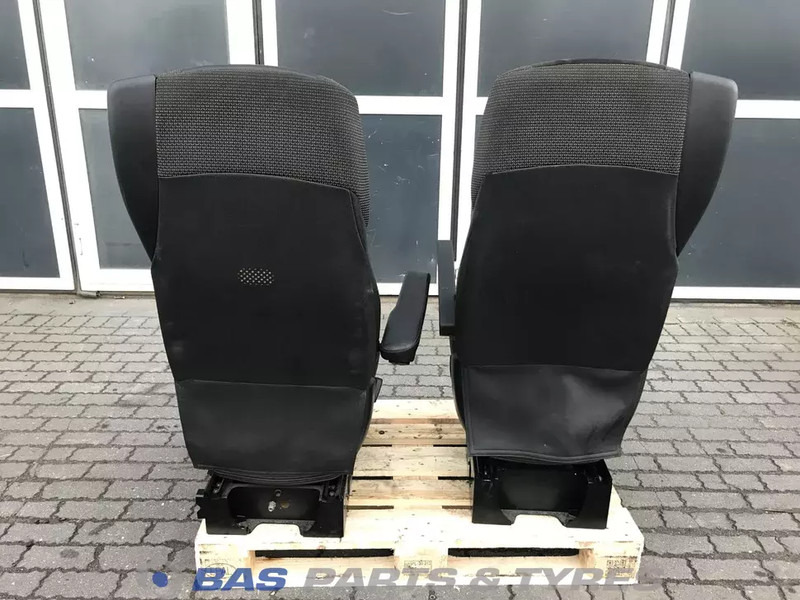 DAF XF106 Stoelen set DAF 1844340 - Sedaček pro Nákladní auto: obrázek 3 DAF XF106 Stoelen set DAF 1844340 - Sedaček pro Nákladní auto: obrázek 3