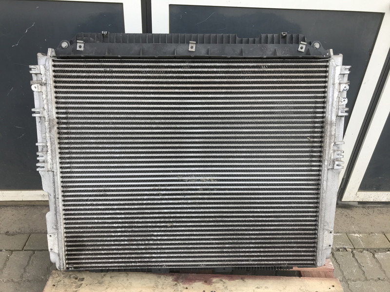 Mercedes-Benz Actros MP4 Koelerpakket Mercedes OM470LA 395 A 960 500 00 02 - Chladič pro Nákladní auto: obrázek 2 Mercedes-Benz Actros MP4 Koelerpakket Mercedes OM470LA 395 A 960 500 00 02 - Chladič pro Nákladní auto: obrázek 2