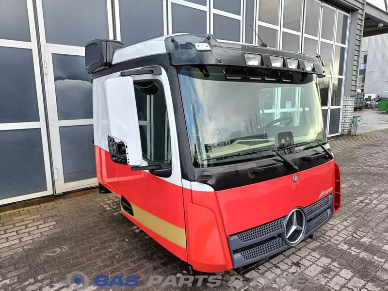 Mercedes-Benz Actros MP4 - Kabina a interiér pro Nákladní auto: obrázek 2 Mercedes-Benz Actros MP4 - Kabina a interiér pro Nákladní auto: obrázek 2