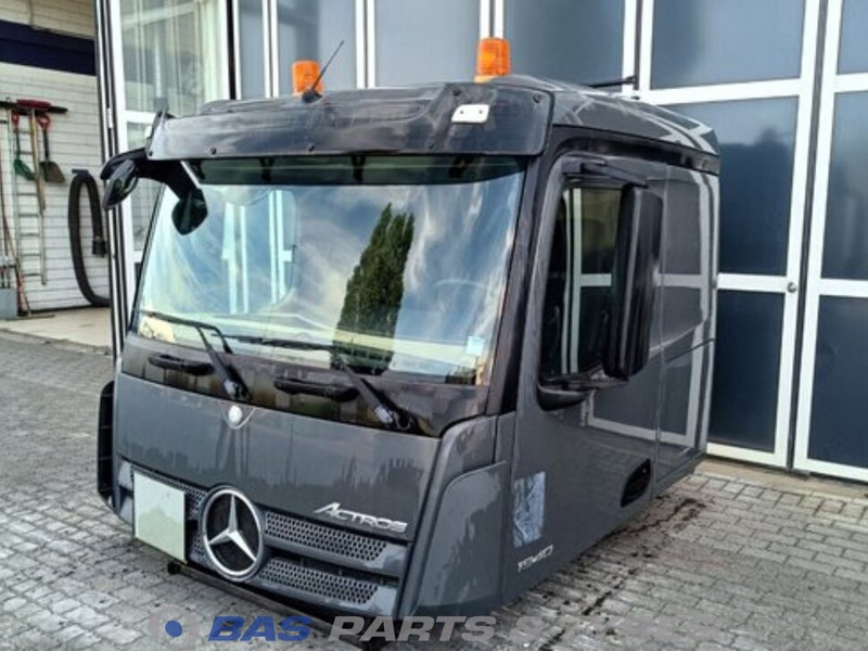 Mercedes-Benz Actros MP4 - Kabina a interiér pro Nákladní auto: obrázek 1 Mercedes-Benz Actros MP4 - Kabina a interiér pro Nákladní auto: obrázek 1