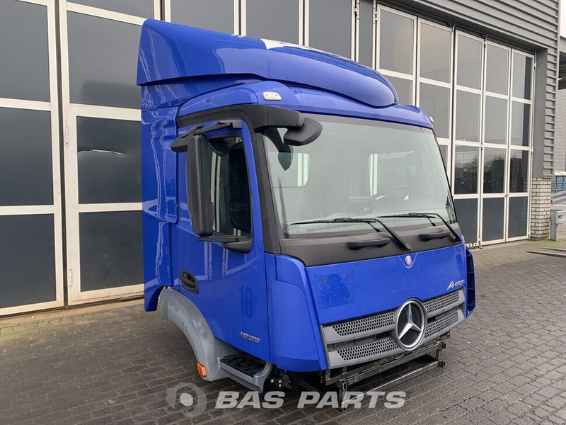 Mercedes-Benz Antos MP4 - Kabina a interiér pro Nákladní auto: obrázek 2 Mercedes-Benz Antos MP4 - Kabina a interiér pro Nákladní auto: obrázek 2