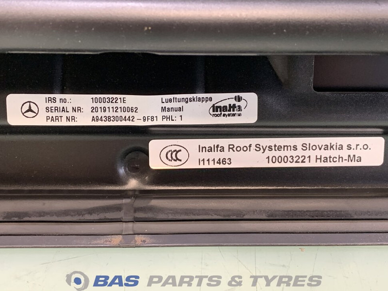 Mercedes-Benz Dakluik Mercedes A 943 830 04 42 - Sluneční clona pro Nákladní auto: obrázek 3 Mercedes-Benz Dakluik Mercedes A 943 830 04 42 - Sluneční clona pro Nákladní auto: obrázek 3