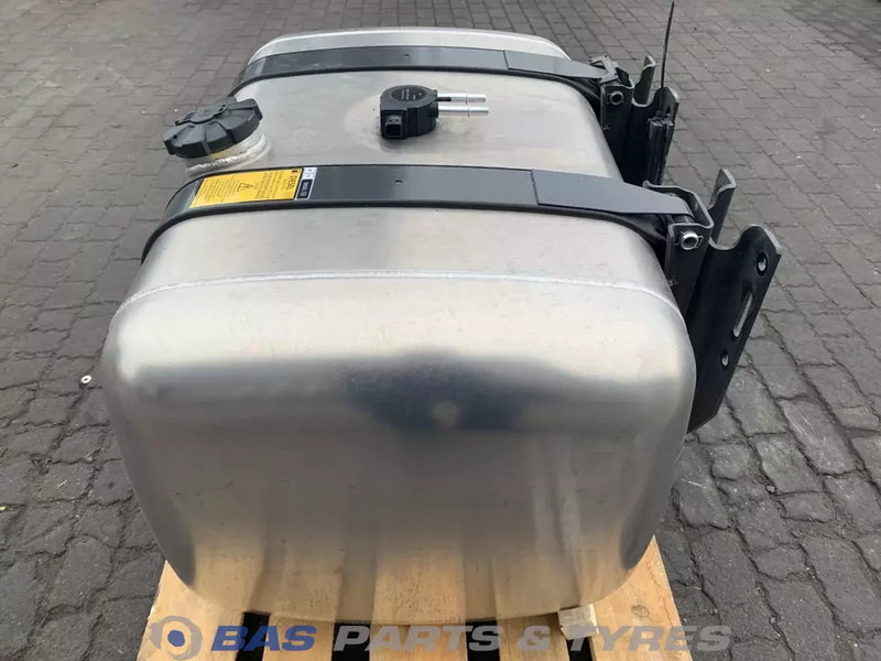 Mercedes-Benz - Palivová nádrž pro Nákladní auto: obrázek 2 Mercedes-Benz - Palivová nádrž pro Nákladní auto: obrázek 2