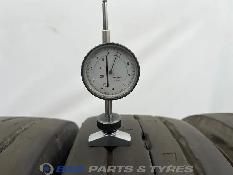 Michelin Michelin 205/65R17.5 X Multi T2 132/130 J M+S 3PMSF gebruikte set - Pneumatiky pro Nákladní auto: obrázek 3 Michelin Michelin 205/65R17.5 X Multi T2 132/130 J M+S 3PMSF gebruikte set - Pneumatiky pro Nákladní auto: obrázek 3