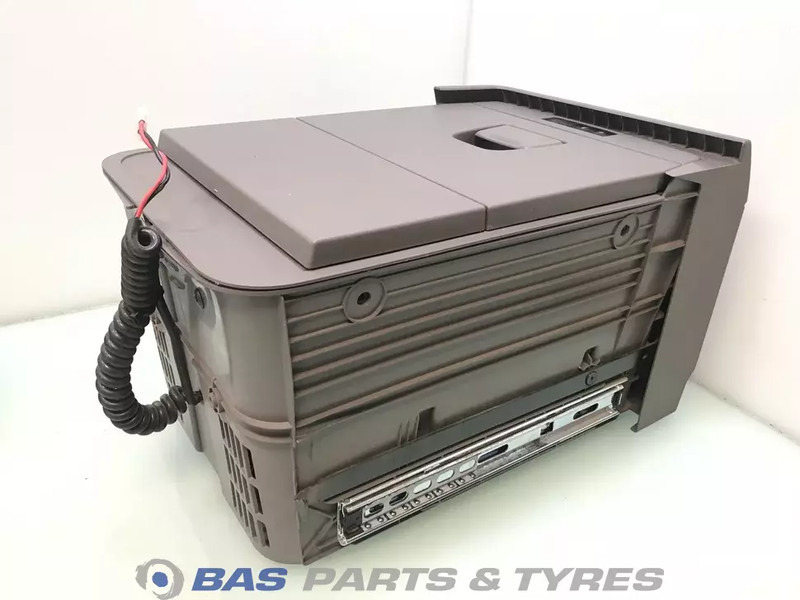 Scania R-Serie NextGen Koelkast Scania 17 Liter 2770785 - Náhradní díly pro Nákladní auto: obrázek 4 Scania R-Serie NextGen Koelkast Scania 17 Liter 2770785 - Náhradní díly pro Nákladní auto: obrázek 4