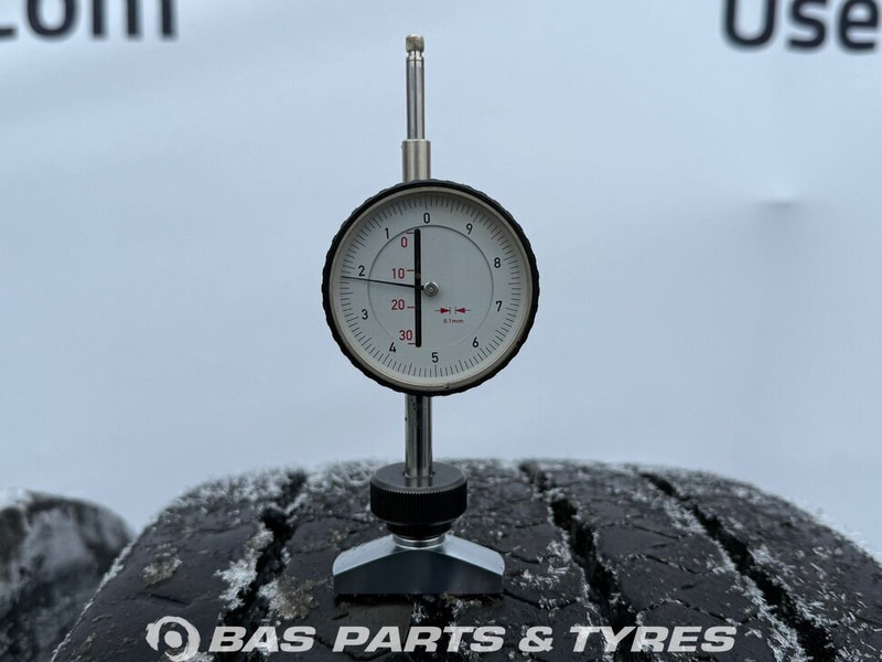 Pirelli Pirelli 315/70R22.5 RETREAD (cover) 156/150 M+S 3PMSF gebruikte set - Pneumatiky pro Nákladní auto: obrázek 3 Pirelli Pirelli 315/70R22.5 RETREAD (cover) 156/150 M+S 3PMSF gebruikte set - Pneumatiky pro Nákladní auto: obrázek 3