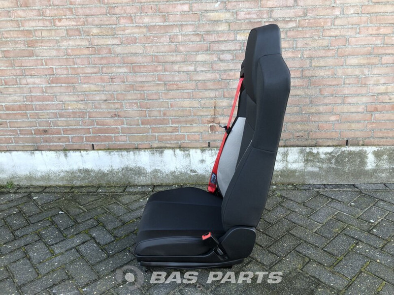 Renault - Sedaček pro Nákladní auto: obrázek 2 Renault - Sedaček pro Nákladní auto: obrázek 2