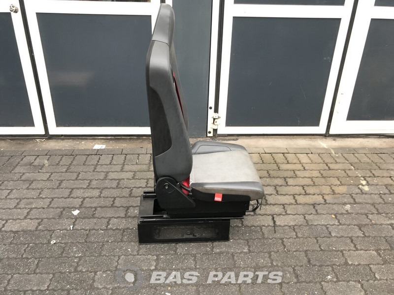 Renault T-Serie Bijrijdersstoel Renault 7421615420 - Sedaček pro Nákladní auto: obrázek 4 Renault T-Serie Bijrijdersstoel Renault 7421615420 - Sedaček pro Nákladní auto: obrázek 4