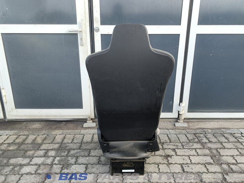 Renault T-Serie - Sedaček pro Nákladní auto: obrázek 3 Renault T-Serie - Sedaček pro Nákladní auto: obrázek 3