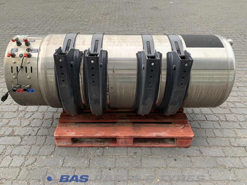 Scania LNG tank Scania 406 Liter 1776103 - Palivová nádrž pro Nákladní auto: obrázek 1 Scania LNG tank Scania 406 Liter 1776103 - Palivová nádrž pro Nákladní auto: obrázek 1