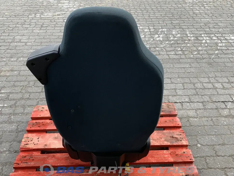 Volvo FE Euro 6 - Sedaček pro Nákladní auto: obrázek 3 Volvo FE Euro 6 - Sedaček pro Nákladní auto: obrázek 3