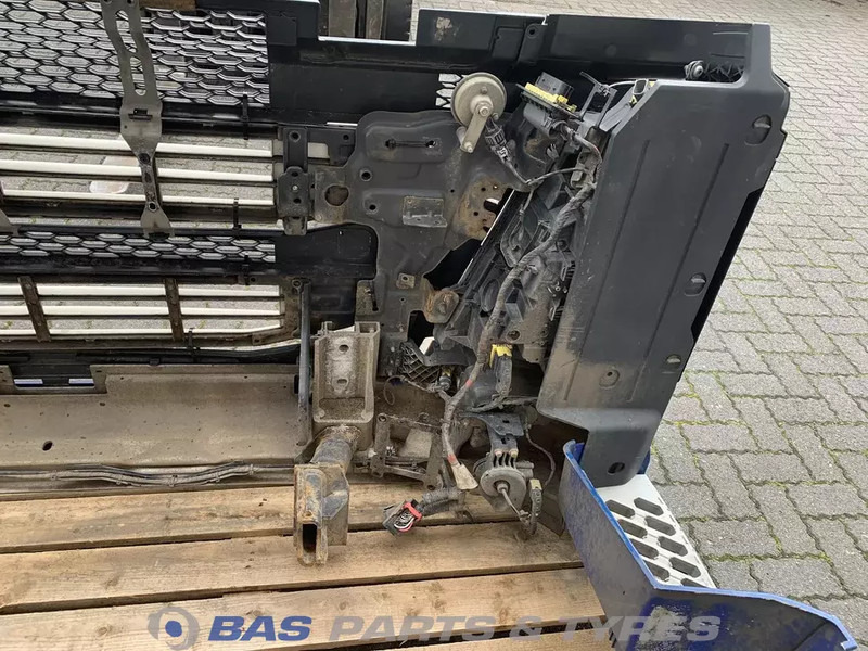 Volvo FH4 Bumper Volvo 82137660 - Nárazník pro Nákladní auto: obrázek 5 Volvo FH4 Bumper Volvo 82137660 - Nárazník pro Nákladní auto: obrázek 5