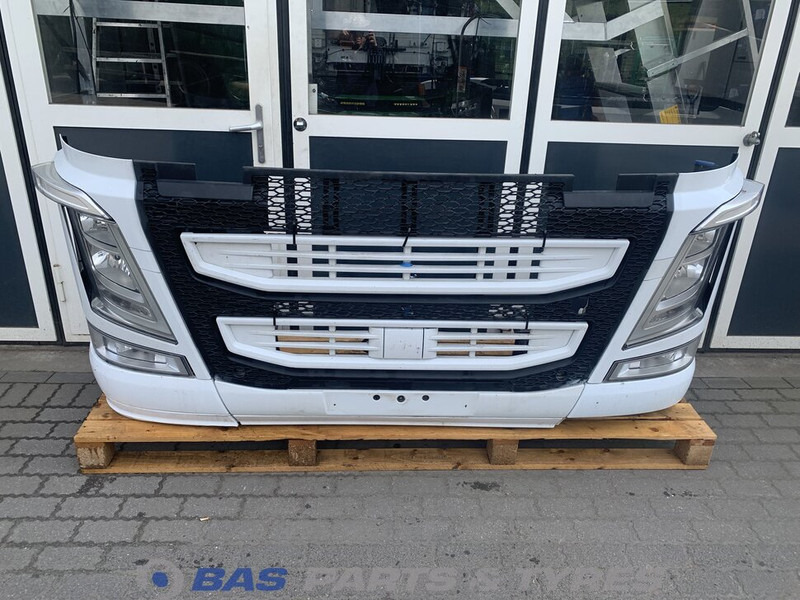 Volvo FH4 - Nárazník pro Nákladní auto: obrázek 1 Volvo FH4 - Nárazník pro Nákladní auto: obrázek 1
