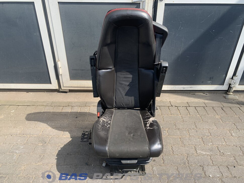 Volvo FH4 - Sedaček pro Nákladní auto: obrázek 1 Volvo FH4 - Sedaček pro Nákladní auto: obrázek 1