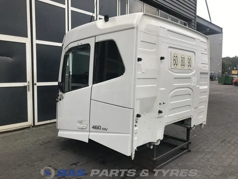 Volvo FH4 Volvo Sleeper Cab L2H1 82271553 - Kabina a interiér pro Nákladní auto: obrázek 4 Volvo FH4 Volvo Sleeper Cab L2H1 82271553 - Kabina a interiér pro Nákladní auto: obrázek 4