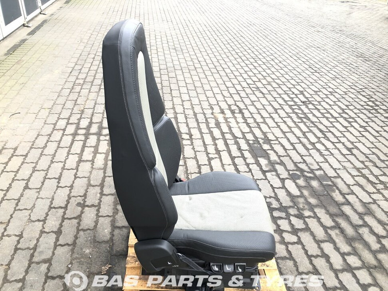 Volvo - Sedaček pro Nákladní auto: obrázek 3 Volvo - Sedaček pro Nákladní auto: obrázek 3