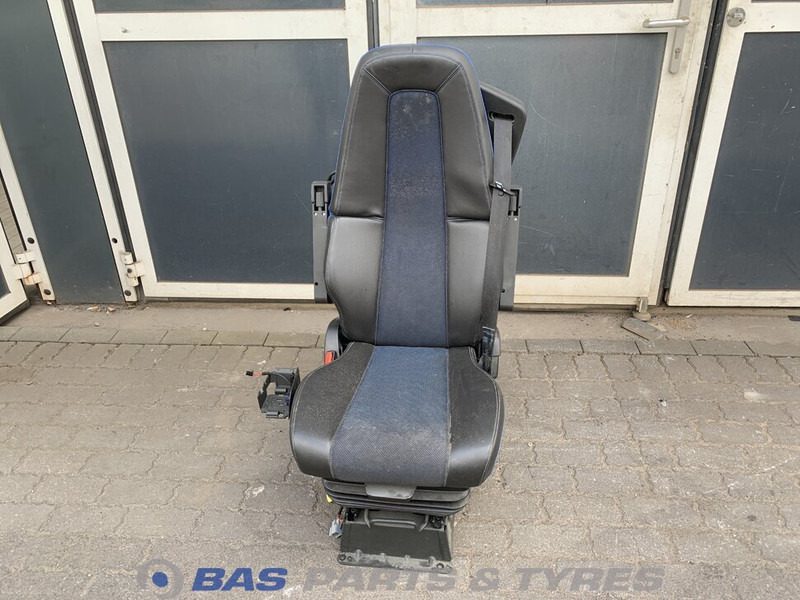 Volvo - Sedaček pro Nákladní auto: obrázek 1 Volvo - Sedaček pro Nákladní auto: obrázek 1