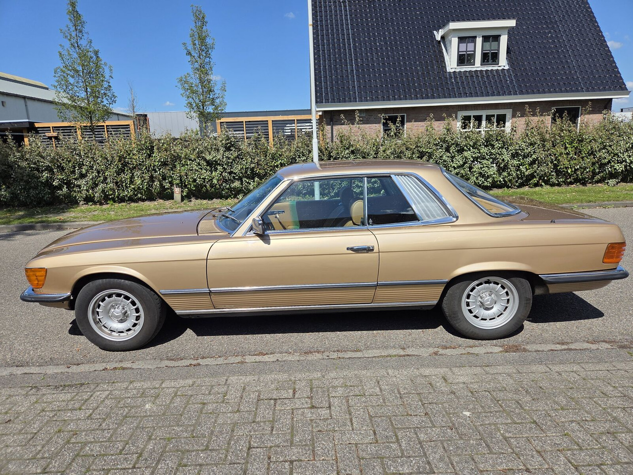 Mercedes-Benz 450 SLC coupé - Osobní auto: obrázek 2 Mercedes-Benz 450 SLC coupé - Osobní auto: obrázek 2