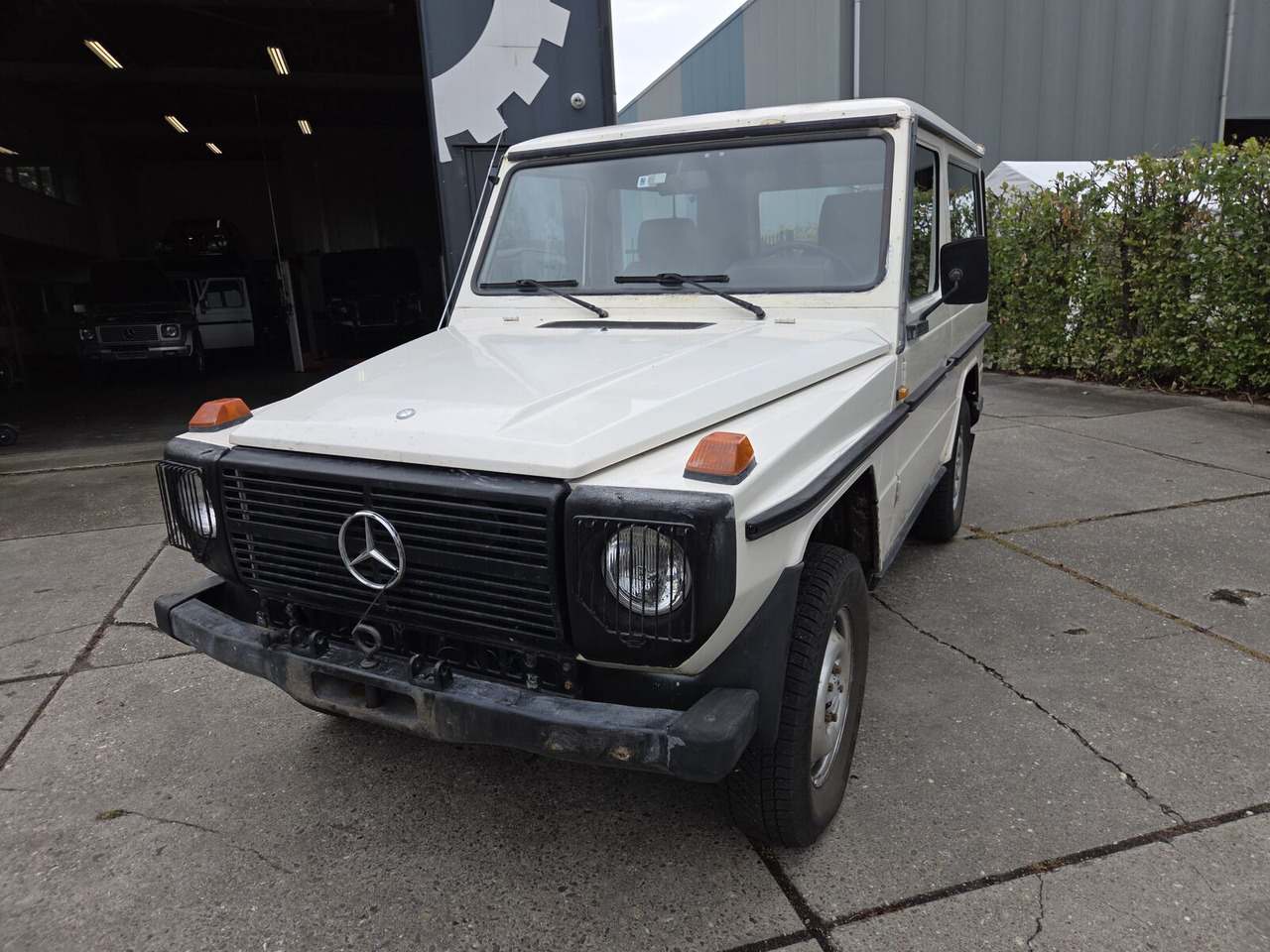 Mercedes-Benz G-klasse 230GE 1985 SUV - SUV: obrázek 2 Mercedes-Benz G-klasse 230GE 1985 SUV - SUV: obrázek 2