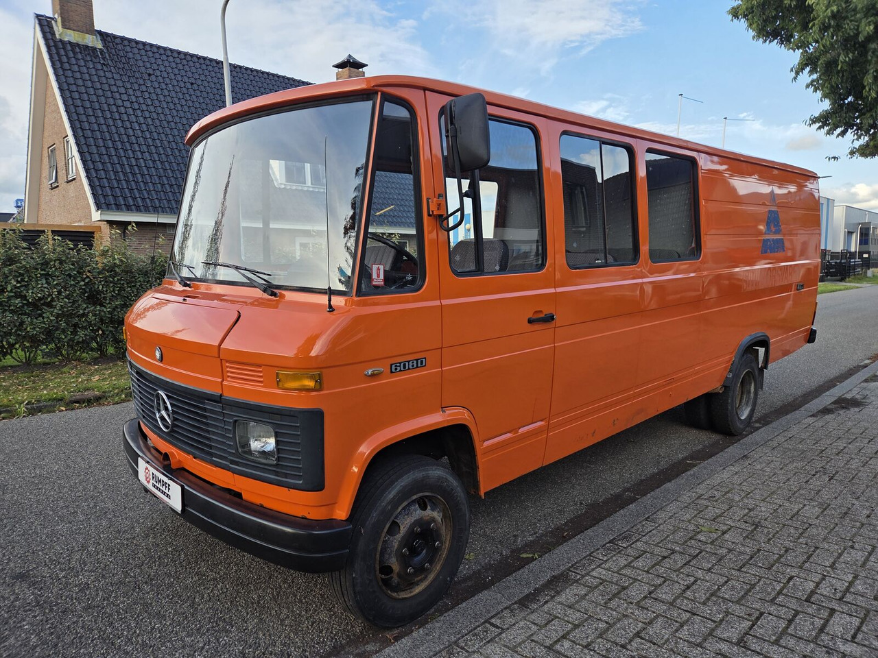 Mercedes-Benz L 608 D dubbel cabine (26700 km) goederen en personen bestelwagen - Mikrobus: obrázek 4 Mercedes-Benz L 608 D dubbel cabine (26700 km) goederen en personen bestelwagen - Mikrobus: obrázek 4