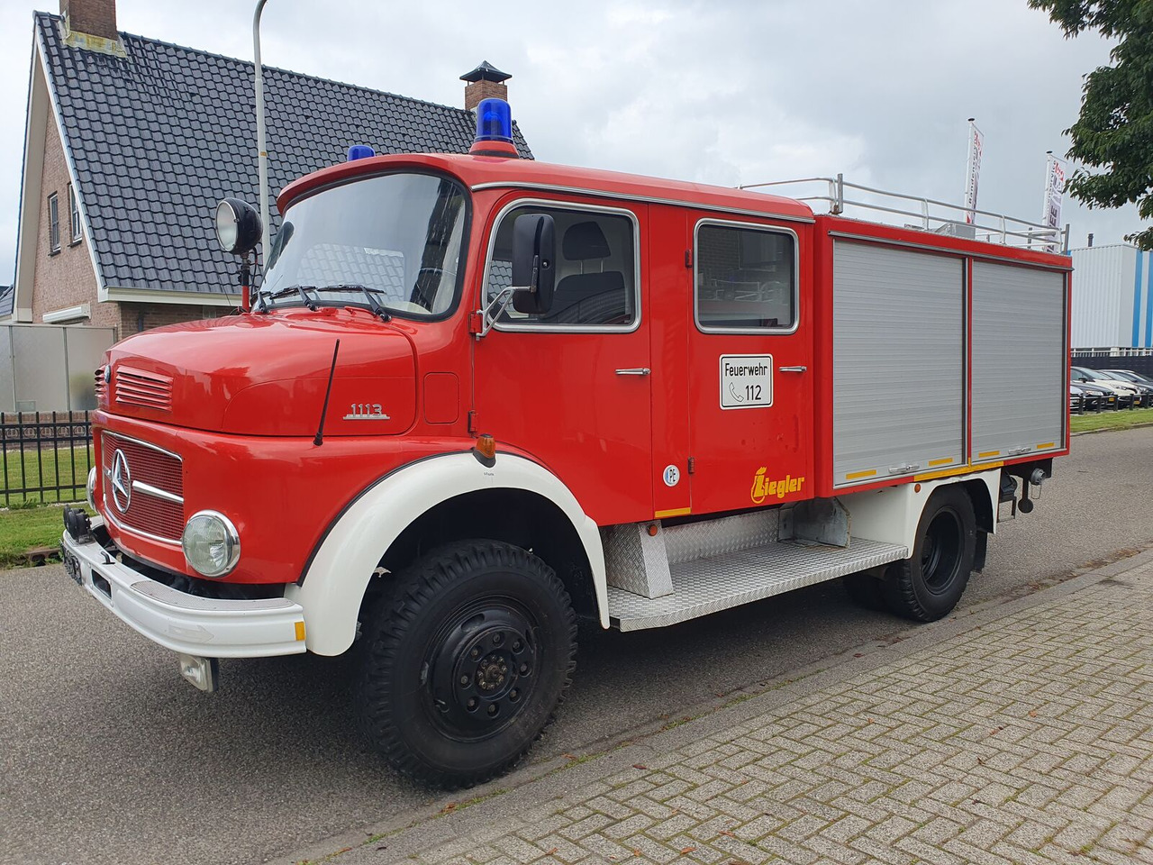 Mercedes-Benz Mercedes LAF 1113 B 4WD | 6-cilinder Turbo (Overland Camper) brandweerwagen - Hasičský vůz: obrázek 5 Mercedes-Benz Mercedes LAF 1113 B 4WD | 6-cilinder Turbo (Overland Camper) brandweerwagen - Hasičský vůz: obrázek 5