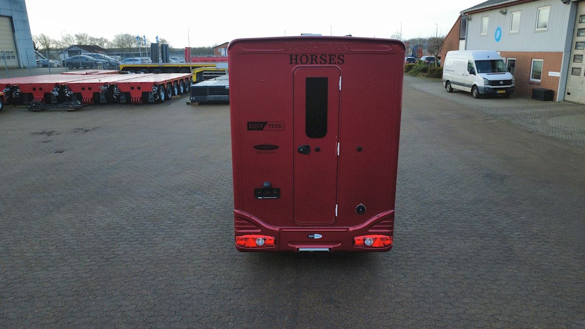 Equi-Trek Star-Treka - Přepravník na koně: obrázek 3 Equi-Trek Star-Treka - Přepravník na koně: obrázek 3