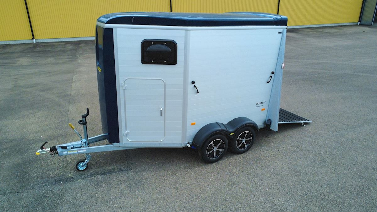 Humbaur Notos Alu - Přepravník na koně: obrázek 2 Humbaur Notos Alu - Přepravník na koně: obrázek 2