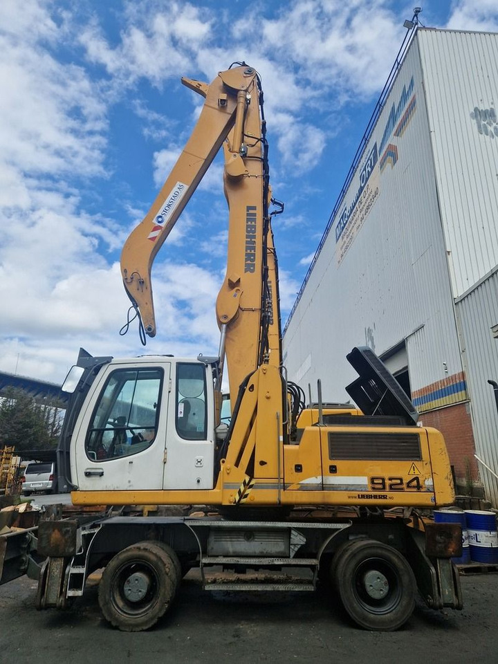 LIEBHERR A924C - Překládkové rypadlo: obrázek 3 LIEBHERR A924C - Překládkové rypadlo: obrázek 3