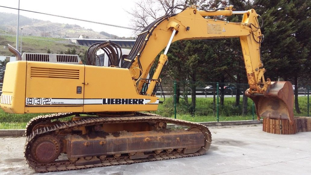 LIEBHERR R932LI N/S: 572-4218 y 572-4232 - Pásové rýpadlo: obrázek 2 LIEBHERR R932LI N/S: 572-4218 y 572-4232 - Pásové rýpadlo: obrázek 2