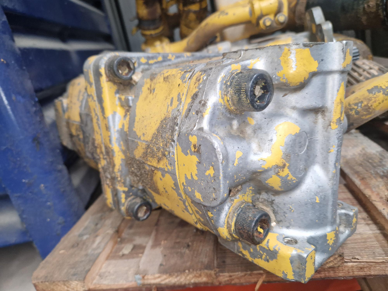 KOMATSU HD 465.3 - Náhradní díly pro Stavební technika: obrázek 4 KOMATSU HD 465.3 - Náhradní díly pro Stavební technika: obrázek 4