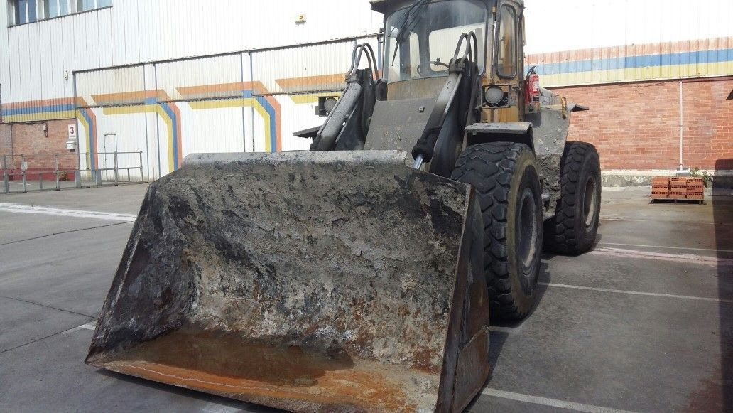 PALA CARGADORA VOLVO L90 - Kolový nakladač: obrázek 2 PALA CARGADORA VOLVO L90 - Kolový nakladač: obrázek 2