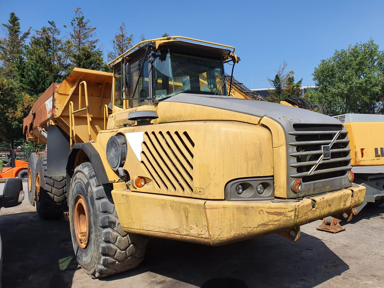 VOLVO A40D S/N: 10211 (2001) - Kloubový sklápěč: obrázek 2 VOLVO A40D S/N: 10211 (2001) - Kloubový sklápěč: obrázek 2