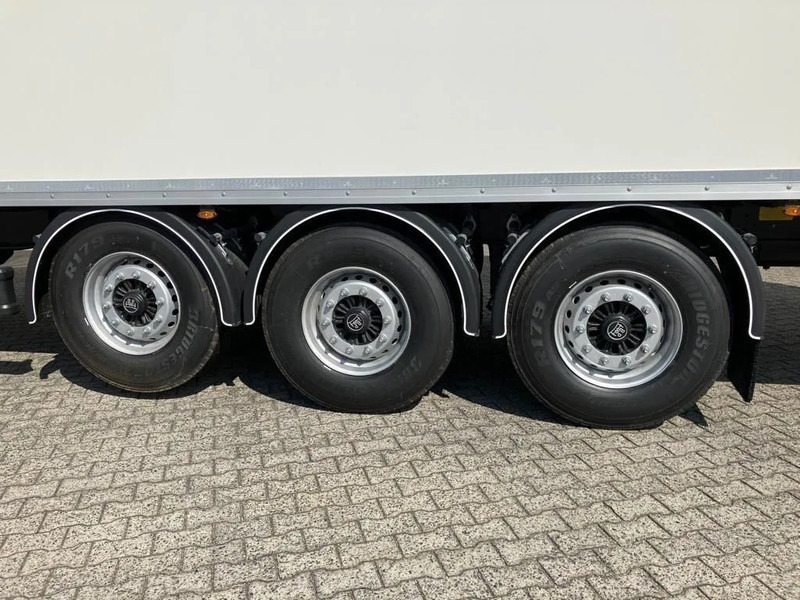 Nový Skříňový návěs Kässbohrer SBT / 20 - 12 / 27 - Gesloten oplegger met 2x liftassen: obrázek 13