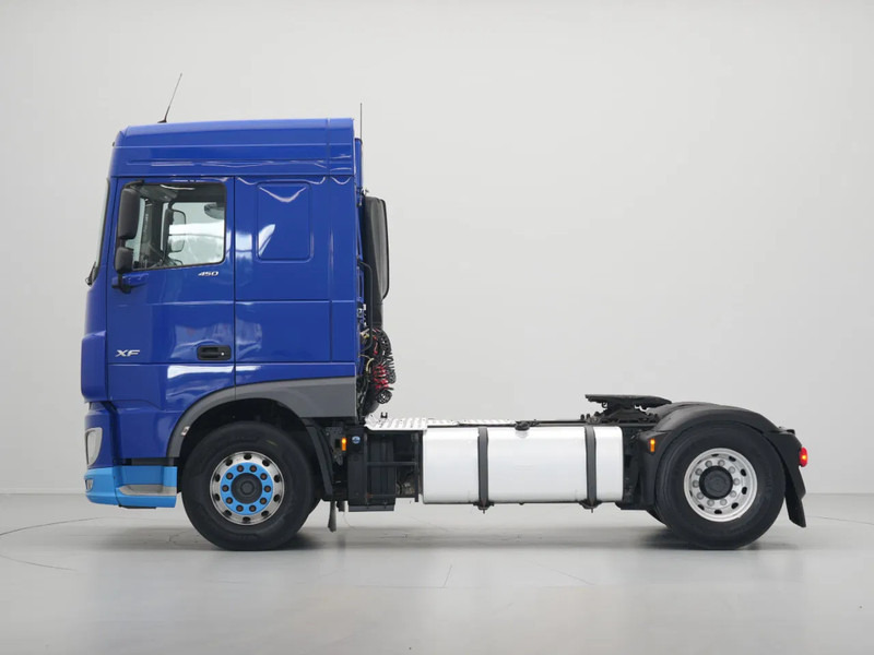 DAF XF 450 FT, Space Cab, PTO, New Tacho 7 Stuks op Voorraad - Tahač: obrázek 2 DAF XF 450 FT, Space Cab, PTO, New Tacho 7 Stuks op Voorraad - Tahač: obrázek 2
